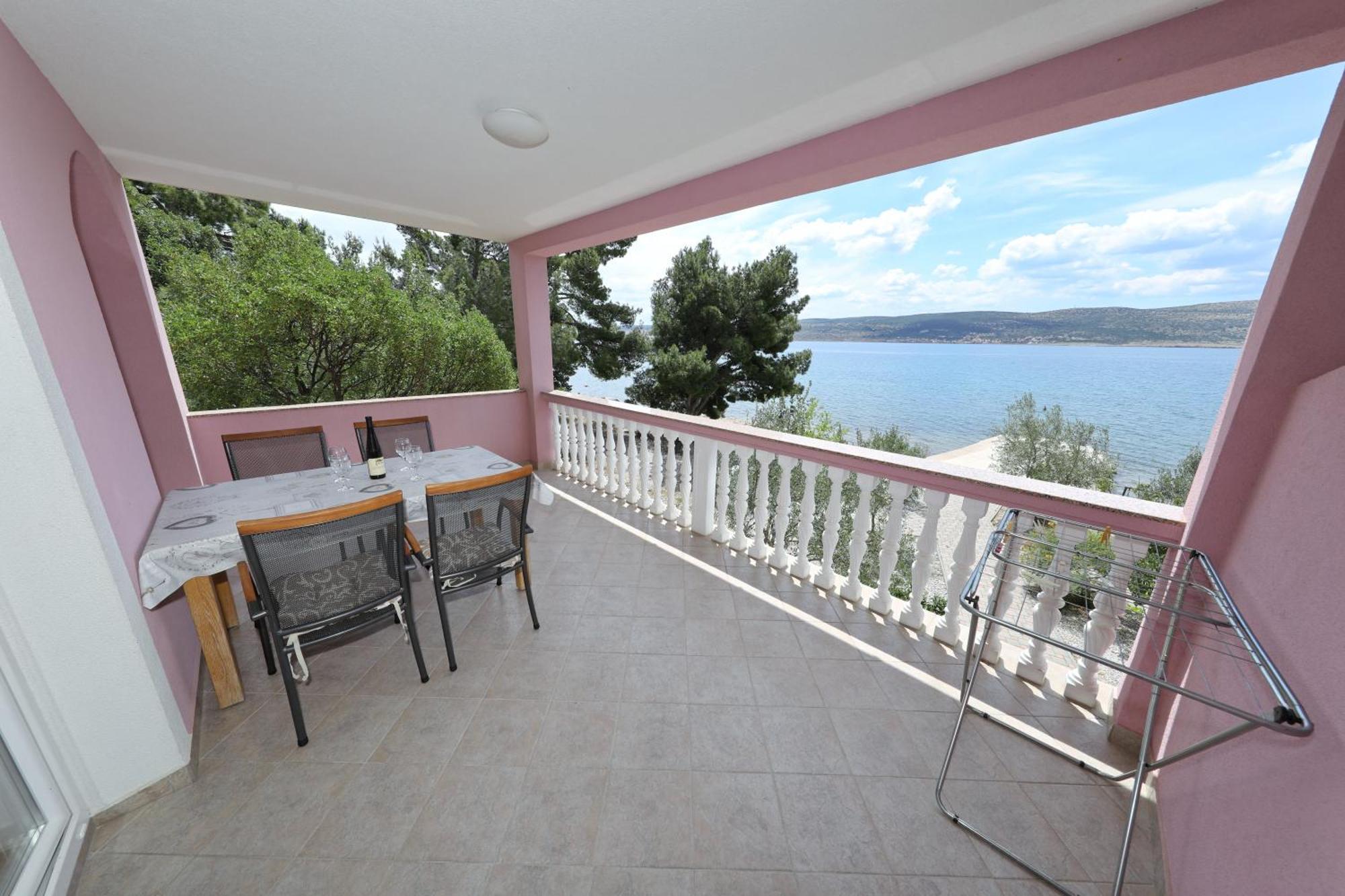 Villa Rajna Starigrad Paklenica Ruang foto