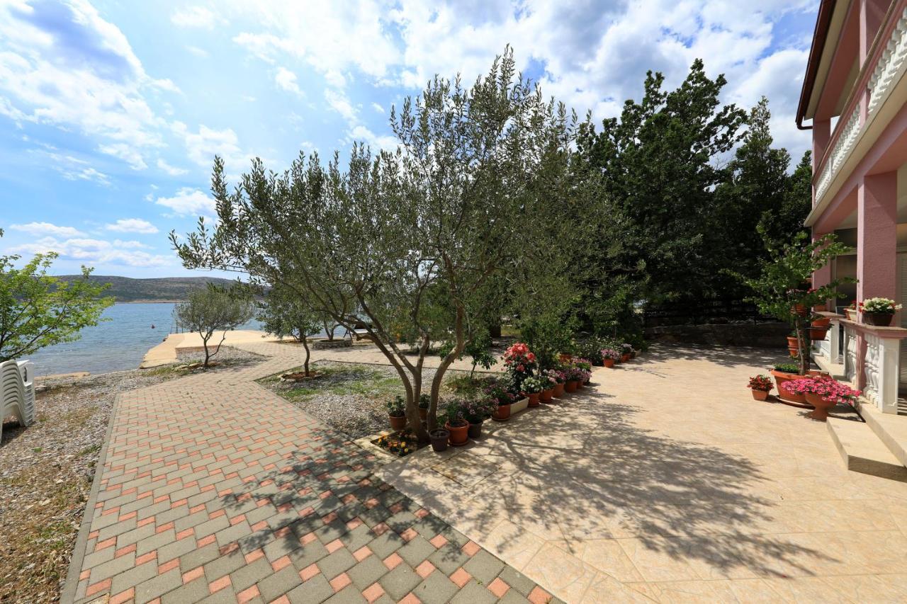 Villa Rajna Starigrad Paklenica Bagian luar foto